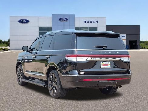 Used 2022 Lincoln Navigator Reserve AWD/4WD image 5