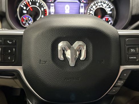 Used 2022 RAM 2500 Big Horn w/ Level C Equiment Group AWD/4WD image 15