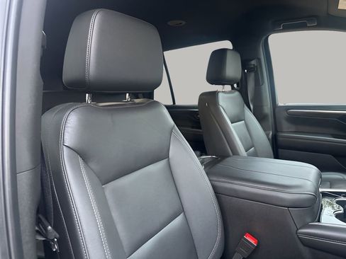 Used 2025 Chevrolet Tahoe Z71 image 15