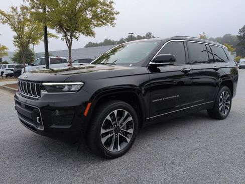 Used 2023 Jeep Grand Cherokee L Overland w/ Rear Seat Video Group I RWD image 7