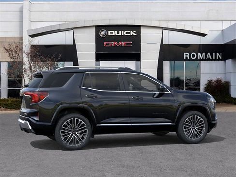 New 2026 GMC Terrain Denali w/ LPO, Black Badging Package image 5