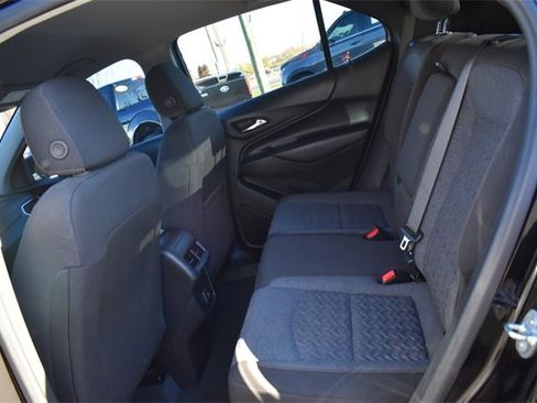 Certified 2024 Chevrolet Equinox LT w/ LPO, Floor Liner Package image 19