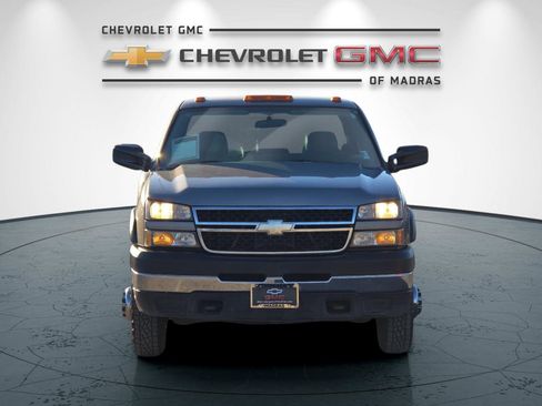 Used 2006 Chevrolet Silverado 3500 W/T w/ Skid Plate Package image 8