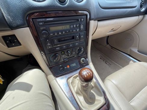 Used 2000 MAZDA MX-5 Miata LS RWD image 11