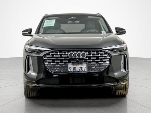 Used 2025 Audi Q5 Premium Plus w/ Premium Plus AWD/4WD image 8