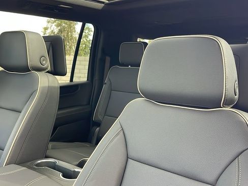 New 2026 GMC Yukon XL Elevation w/ Elevation Premium Package AWD/4WD image 14