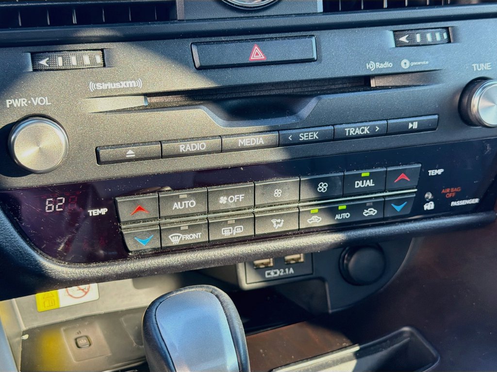 Used 2021 Lexus RX 450h AWD w/ Premium Package image 21