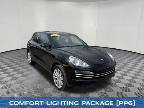 Used 2014 Porsche Cayenne Platinum Edition AWD/4WD image 3