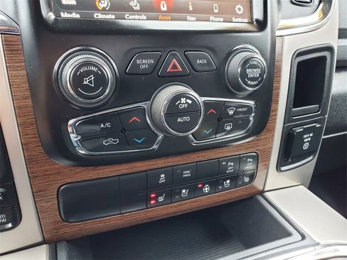 Used 2018 RAM 1500 Laramie w/ Convenience Group image 23