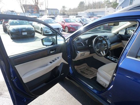 Used 2017 Subaru Outback 2.5i Limited image 13