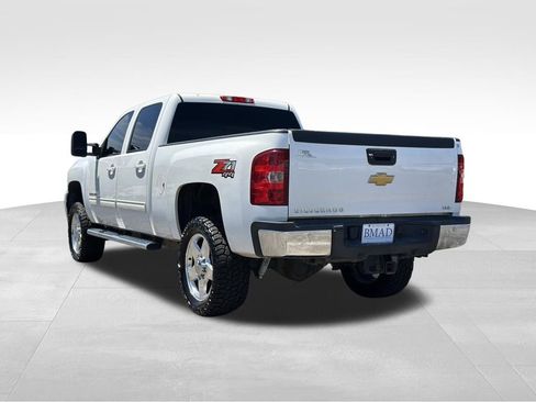 Used 2014 Chevrolet Silverado 2500 LTZ w/ LTZ Plus Package AWD/4WD image 8