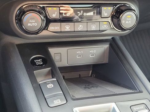 New 2026 Nissan Kicks SV w/ SV Premium Package FWD image 16