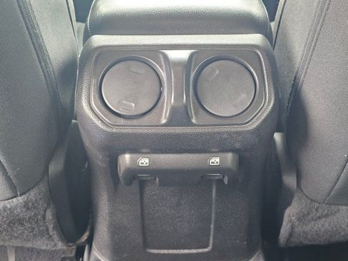 Used 2020 Jeep Wrangler Unlimited Sport S AWD/4WD image 22