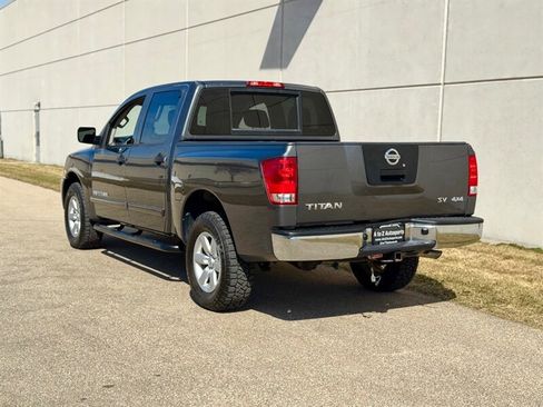 Used 2012 Nissan Titan SV image 8