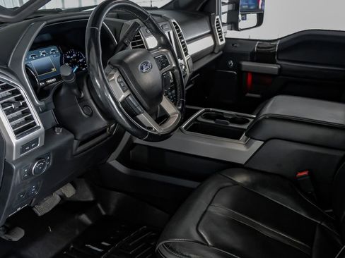 Used 2017 Ford F250 Platinum w/ Platinum Ultimate Package image 14