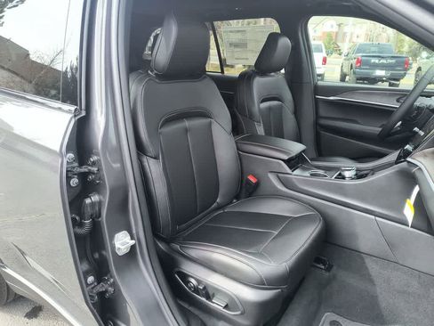 New 2026 Jeep Grand Cherokee Limited image 25