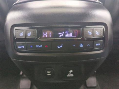 Used 2024 Hyundai Palisade Calligraphy image 18
