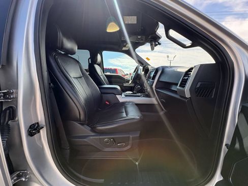 Used 2018 Ford F150 Lariat w/ Equipment Group 502A Luxury AWD/4WD image 28