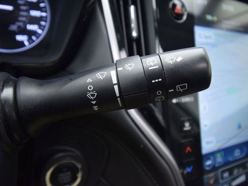 Used 2024 Subaru Outback Premium image 36