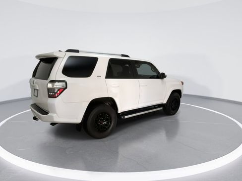 Used 2019 Toyota 4Runner SR5 Premium AWD/4WD image 9