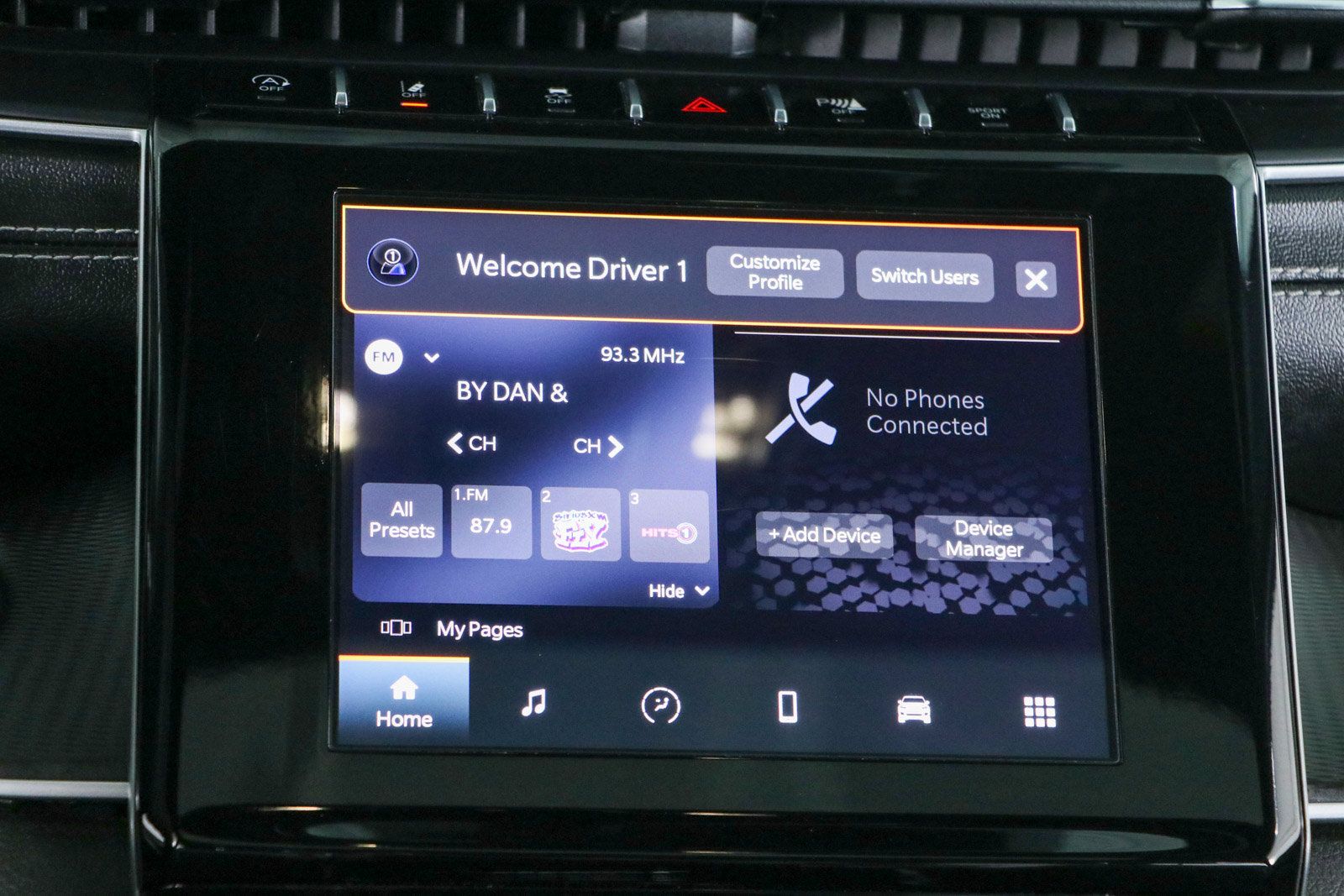 Used 2023 Jeep Grand Cherokee L Laredo AWD/4WD image 19