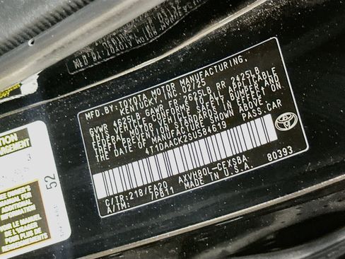 Used 2025 Toyota Camry SE FWD image 12