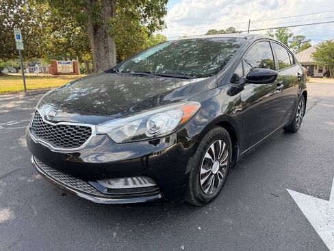 Used 2015 Kia Forte LX w/ Protection Package FWD image 2