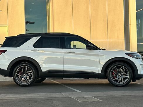 New 2026 Ford Explorer ST w/ Sun And Sound Package image 2