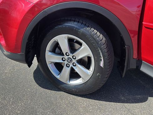 Used 2015 Toyota RAV4 XLE image 5