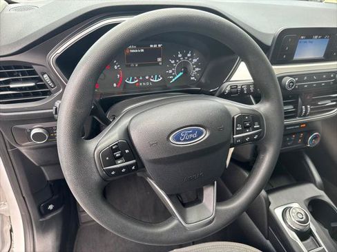 Used 2022 Ford Escape S FWD image 12