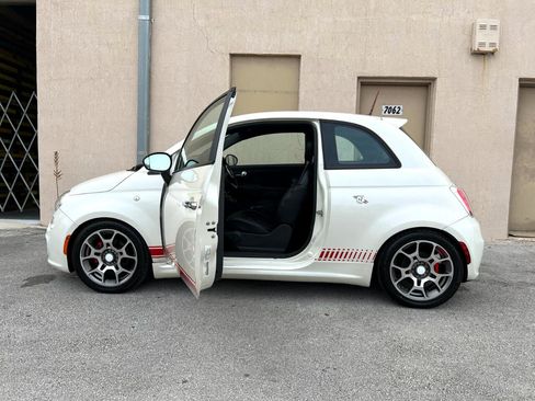 Used 2013 FIAT 500 Sport w/ Beats Audio Pkg image 15