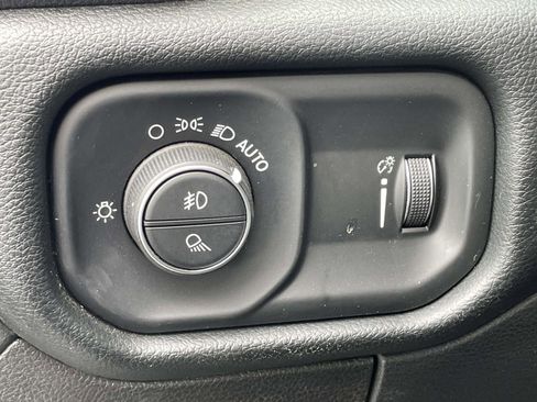 Used 2021 RAM 1500 Big Horn RWD image 18