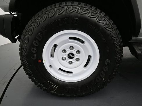 New 2026 Ford Bronco Heritage Edition AWD/4WD image 11