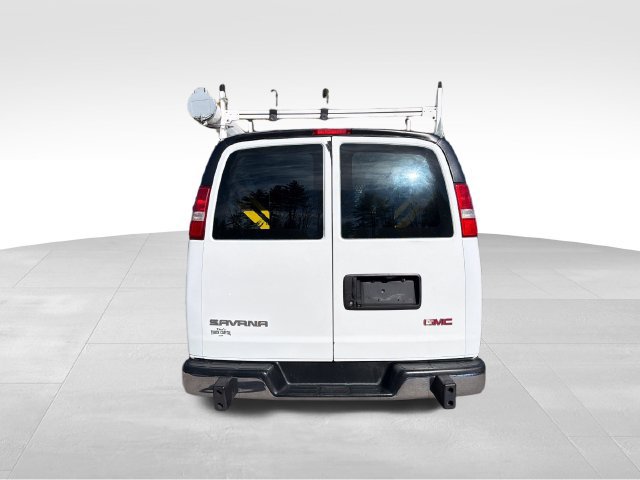 Used 2020 GMC Savana 2500 w/ Driver Convenience Package RWD image 4