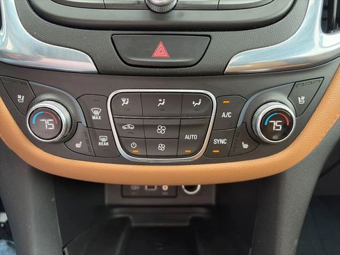 Used 2019 Chevrolet Equinox Premier FWD image 18