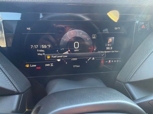 Used 2026 GMC Yukon Denali w/ Sun & Power Step Package AWD/4WD image 27