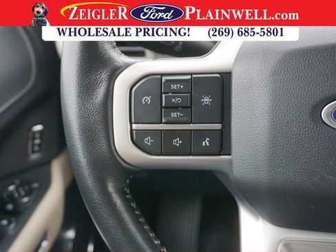 Used 2024 Ford Expedition XLT image 25