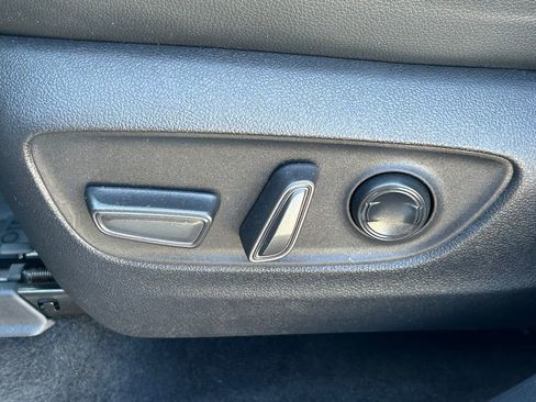 Used 2024 Toyota Grand Highlander Limited image 31