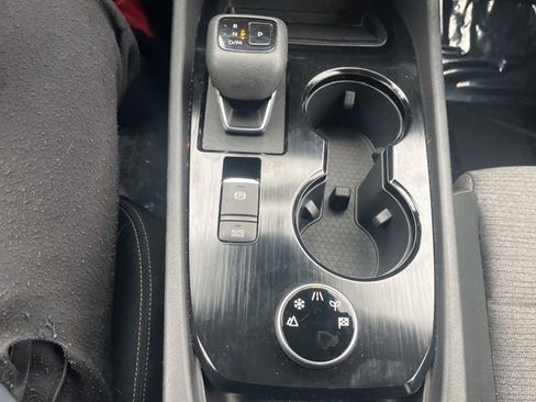 Used 2022 Nissan Rogue SV image 26