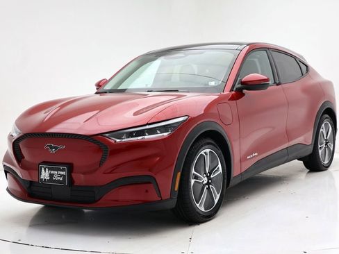 Used 2021 Ford Mustang Mach-E Select w/ Comfort/Appearance Package image 5