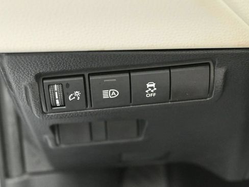 Used 2026 Toyota Corolla Cross L FWD image 15