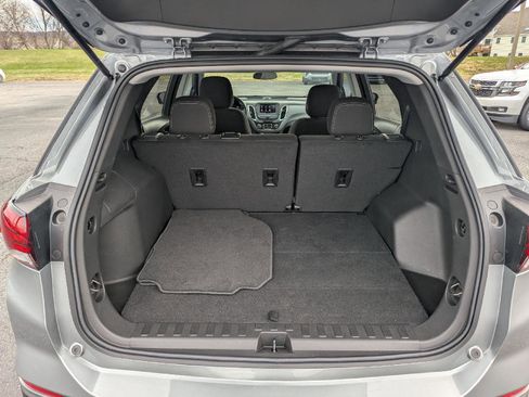 Used 2023 Chevrolet Equinox LS w/ LS Convenience Package image 24