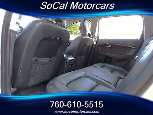 Used 2012 Volvo XC70 3.2 Premier image 25