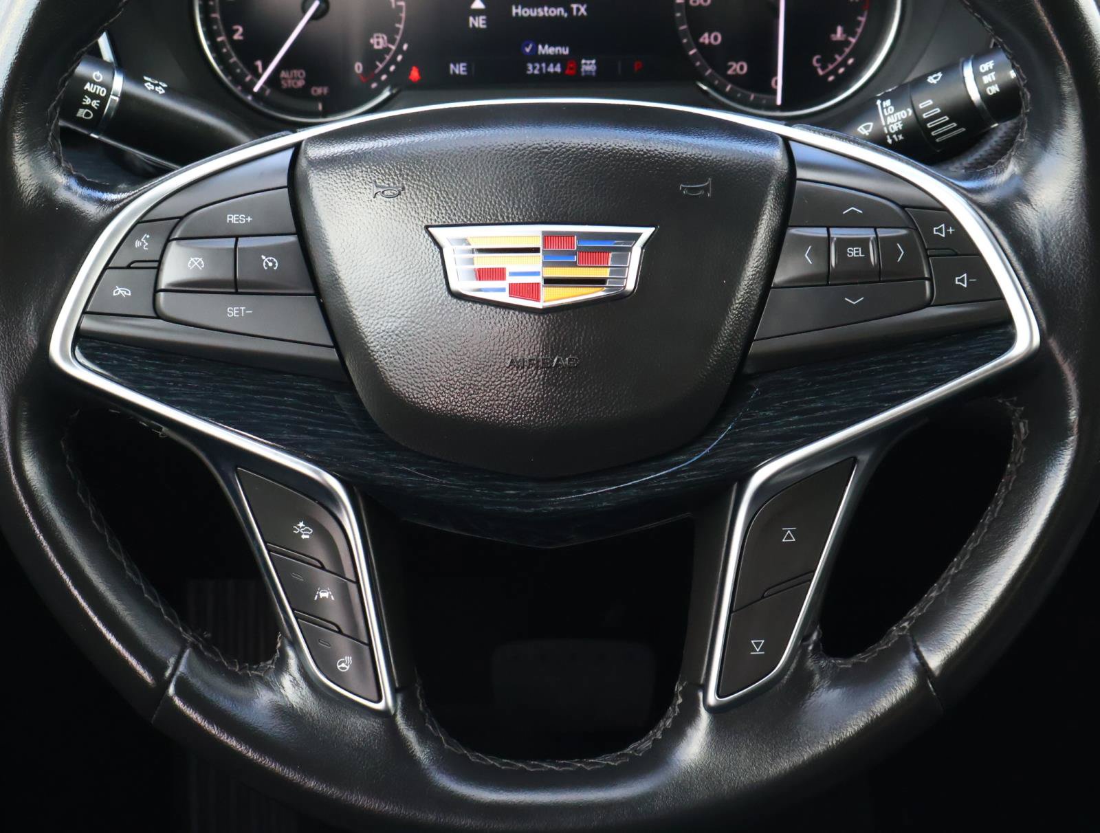Certified 2024 Cadillac XT5 Premium Luxury AWD/4WD image 14