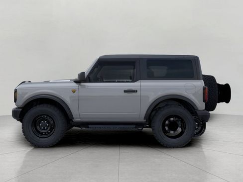 New 2026 Ford Bronco Badlands image 3