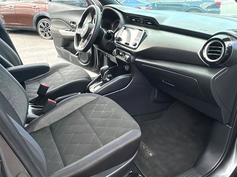 Used 2019 Nissan Kicks SV FWD image 27