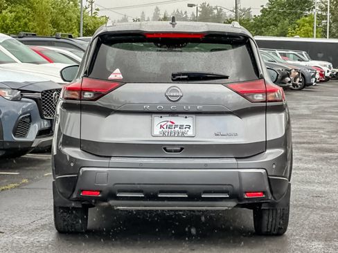 Used 2024 Nissan Rogue SL w/ SL Premium Package AWD/4WD image 4