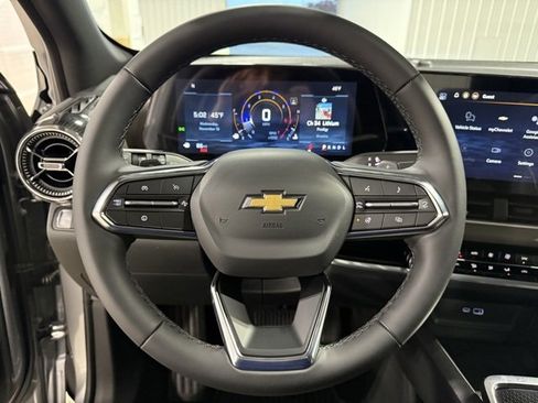 New 2026 Chevrolet Equinox LT w/ Convenience Package II image 12