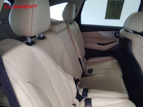 Used 2022 Acura MDX SH-AWD image 38