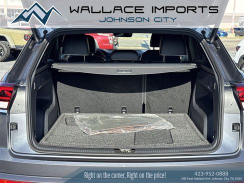 Used 2024 Volkswagen Atlas Cross Sport SEL Premium R-Line image 39